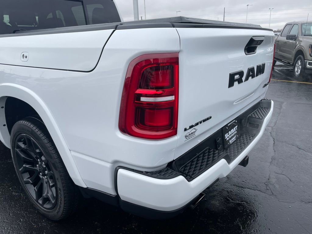 Used 2025 RAM 1500 Limited AWD/4WD image 43