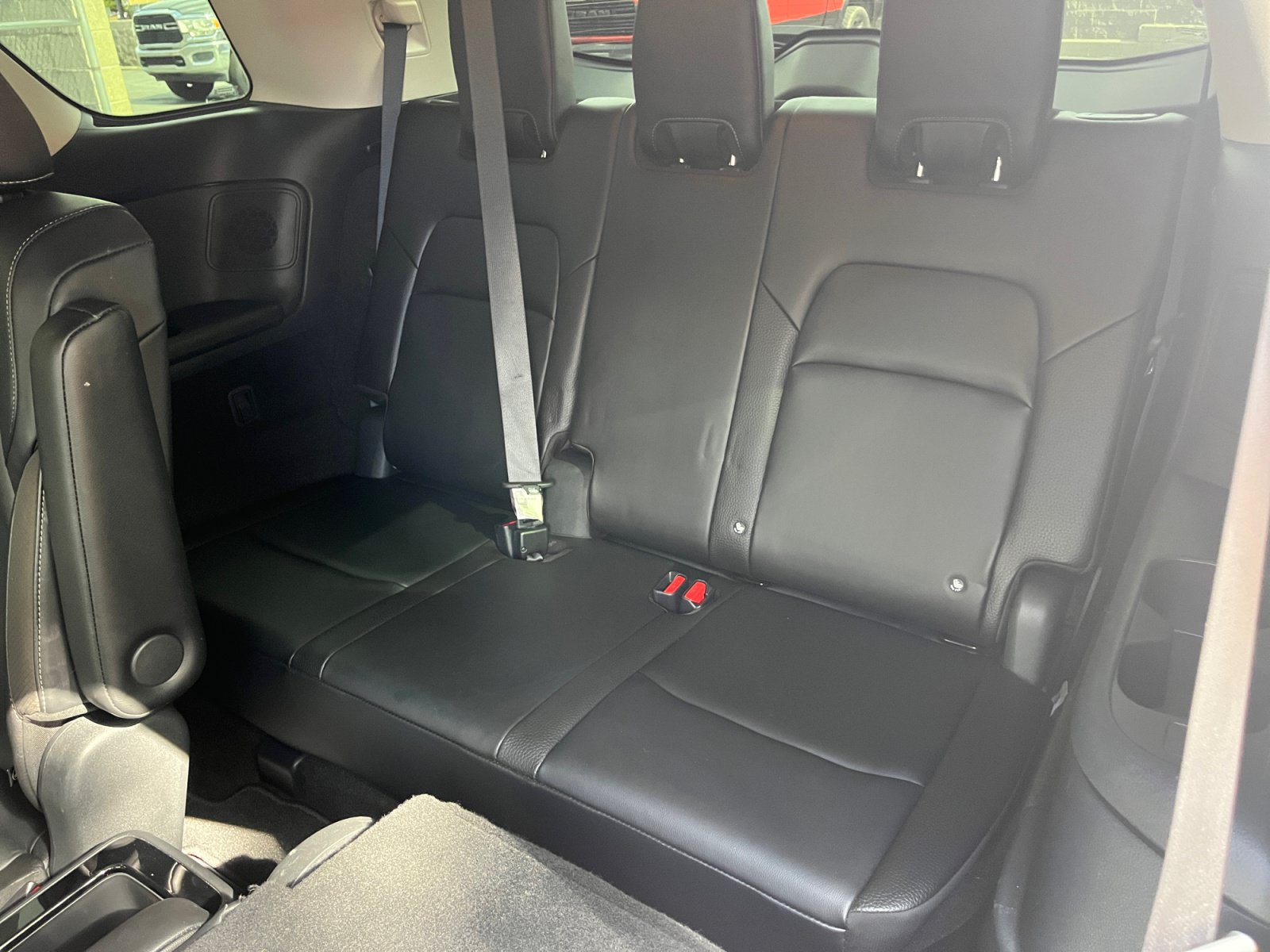 Used 2023 Nissan Pathfinder SL w/ SL Premium Package AWD/4WD image 25