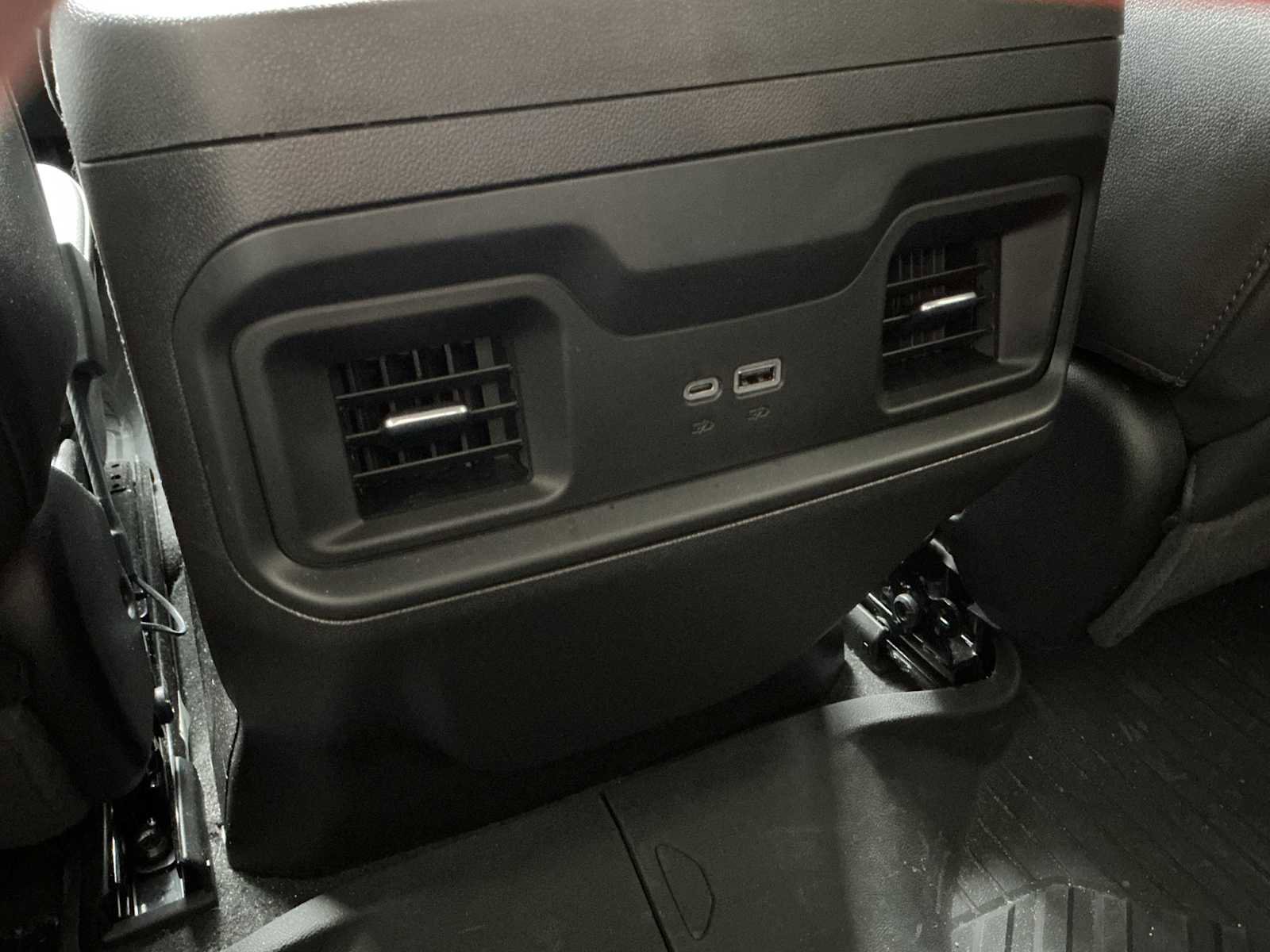 Used 2025 Chevrolet Silverado 1500 LT Trail Boss AWD/4WD image 16