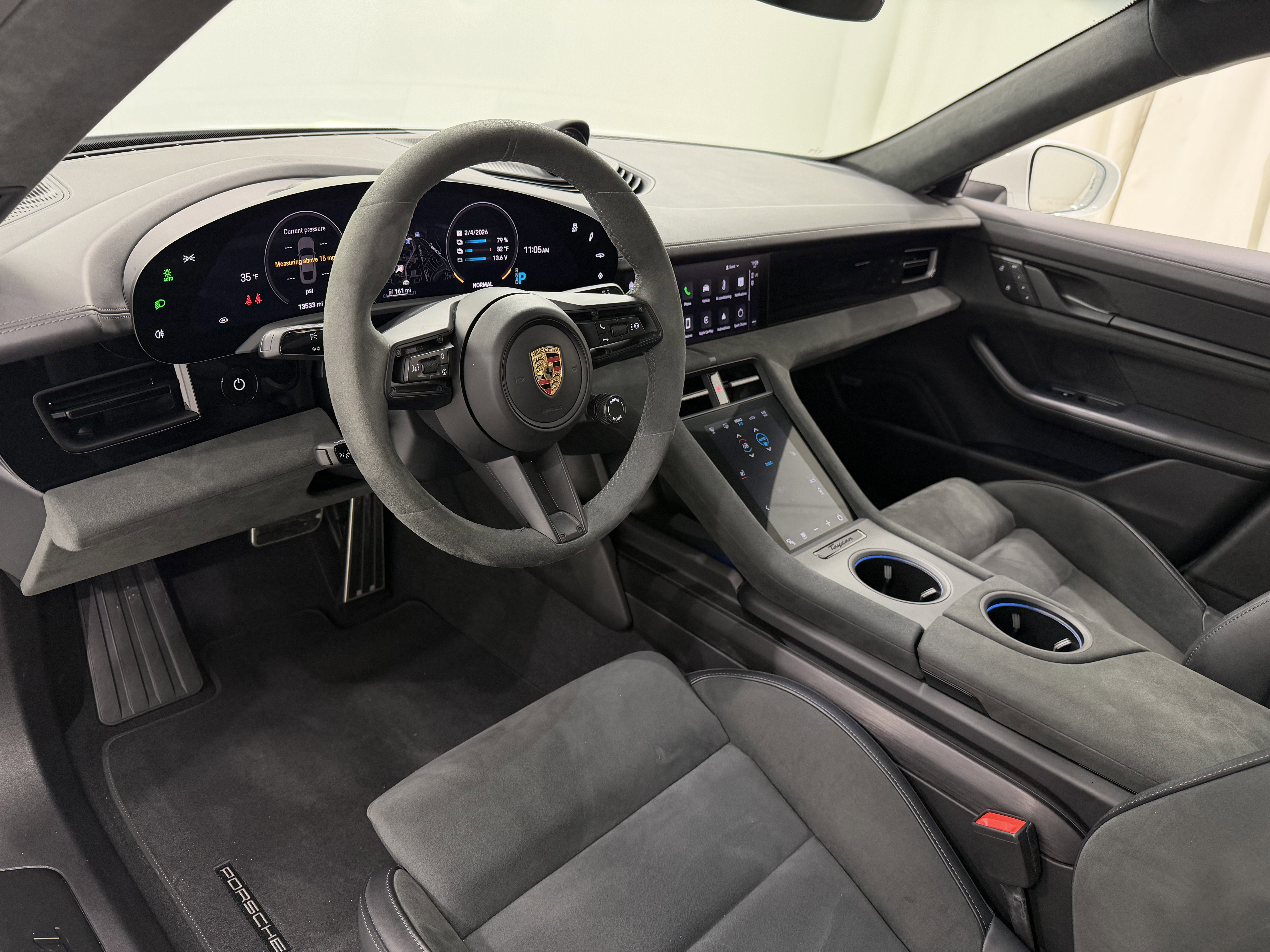 Certified 2024 Porsche Taycan GTS image 25