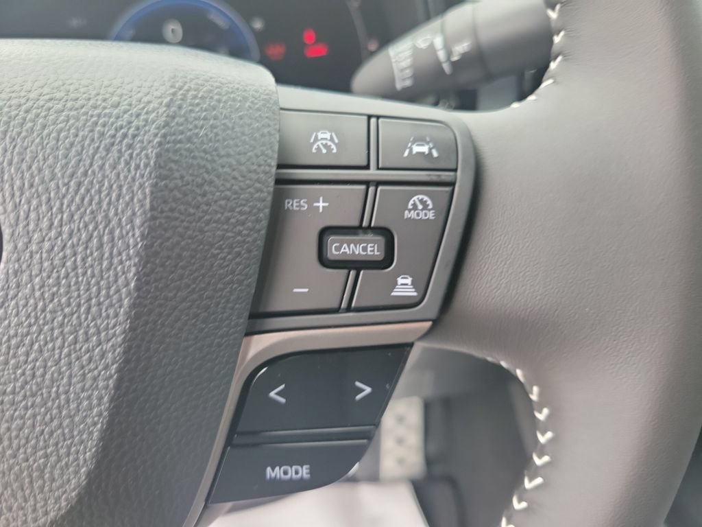 Used 2026 Toyota Camry SE w/ Multimedia Upgrade Package FWD image 33