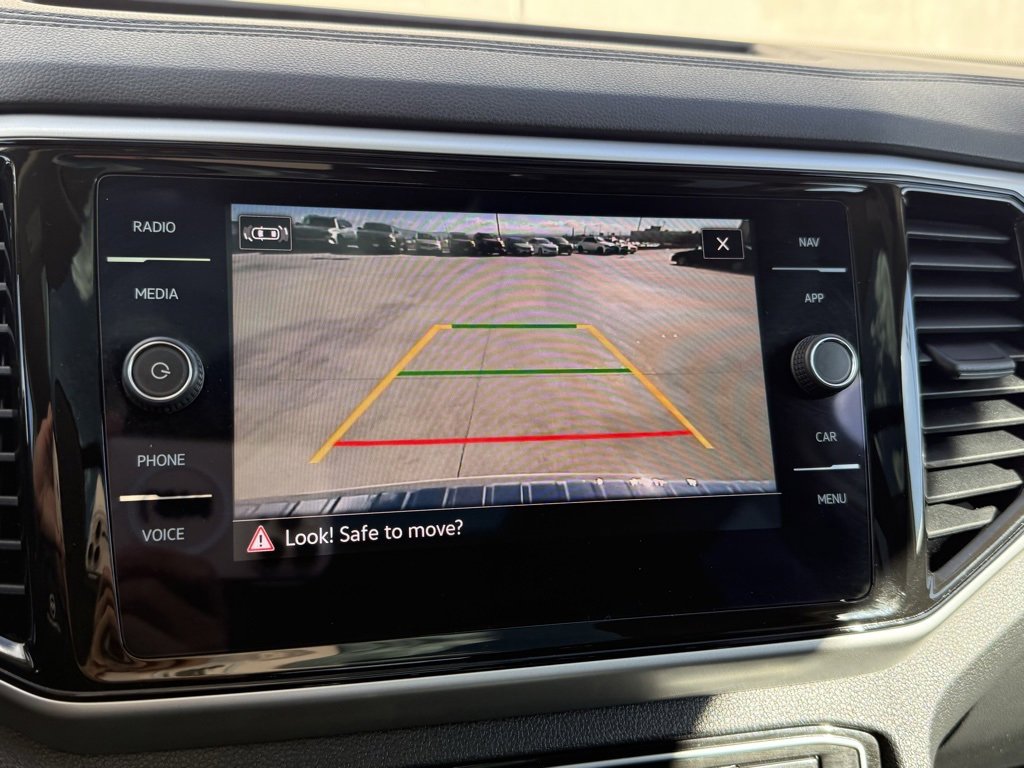 Used 2023 Volkswagen Atlas SEL R-Line image 9