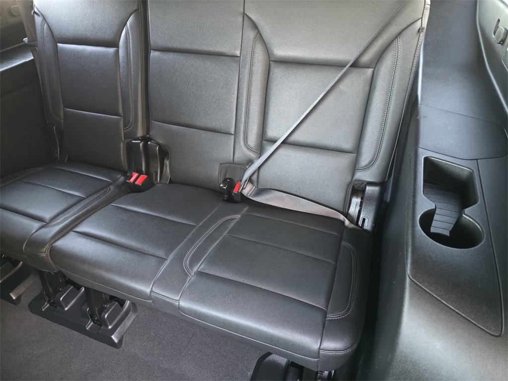 Used 2024 Chevrolet Suburban LT image 21