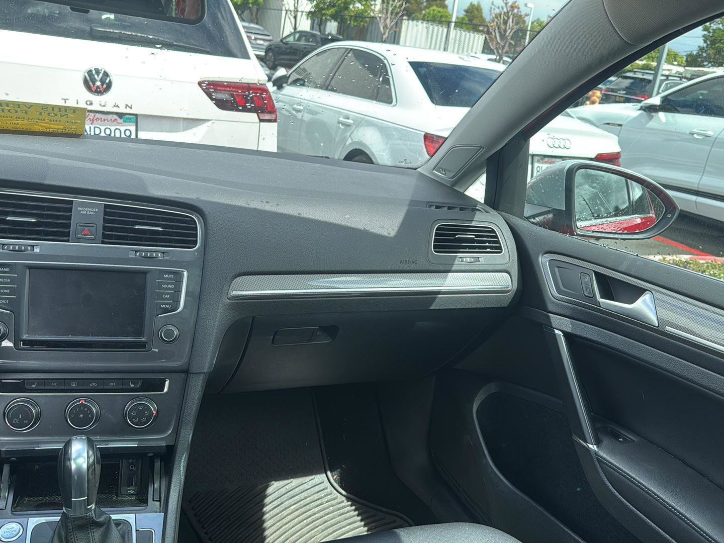 Used 2017 Volkswagen Golf Alltrack SE image 8