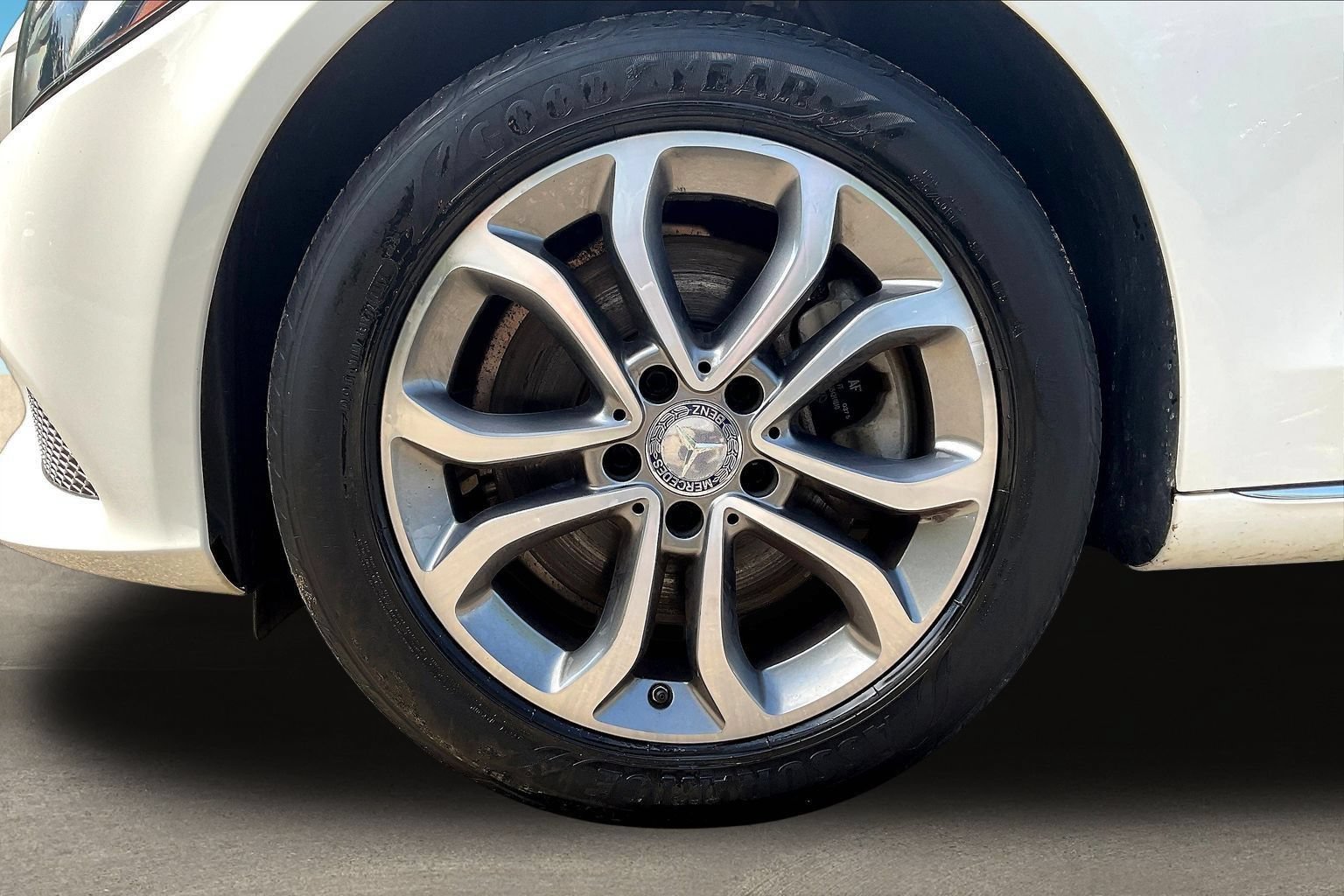 Used 2015 Mercedes-Benz C 300 4MATIC Sedan image 33