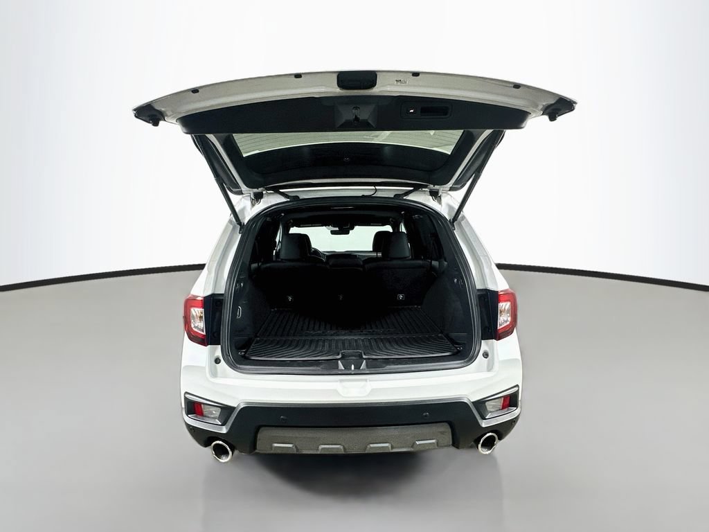 Used 2023 Honda Passport TrailSport image 38