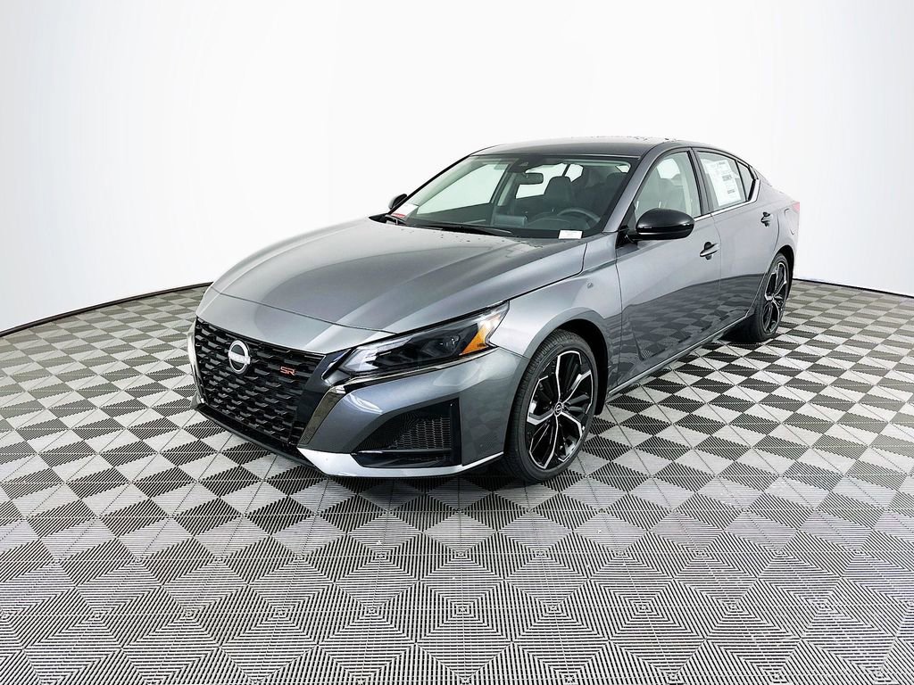 New 2025 Nissan Altima 2.5 SR image 5
