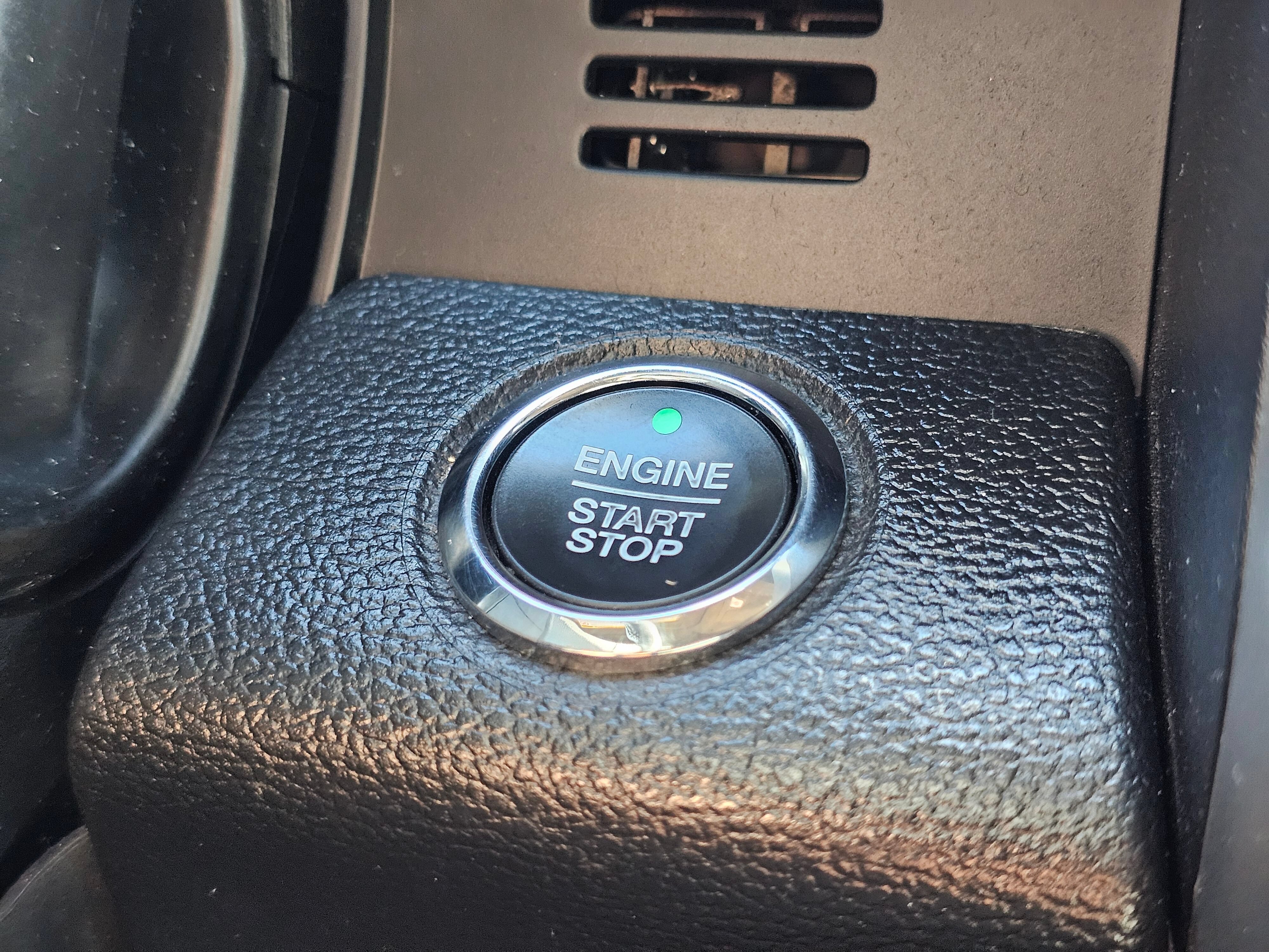 Used 2019 Ford F350 Lariat w/ Lariat Ultimate Package AWD/4WD image 28