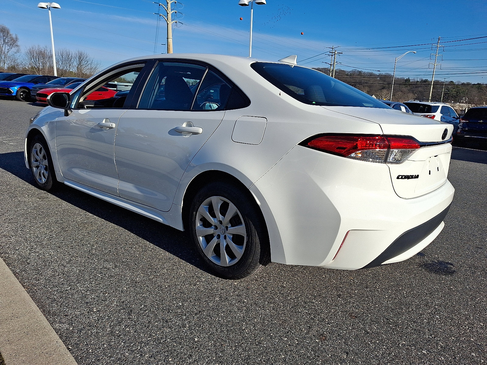 Used 2020 Toyota Corolla LE image 5