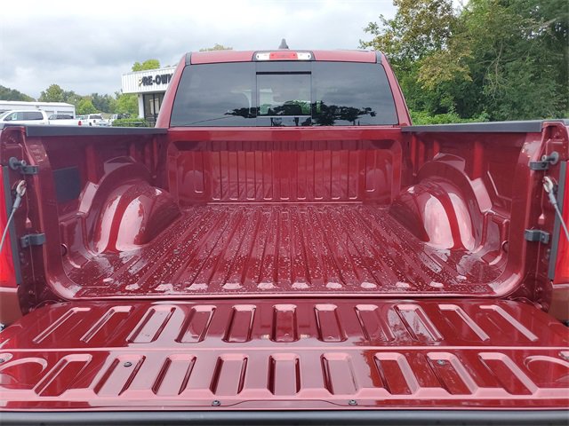 New 2026 RAM 1500 4x4 Crew Cab image 9