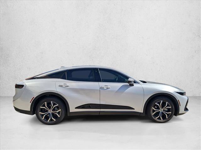 Used 2023 Toyota Crown Limited image 4