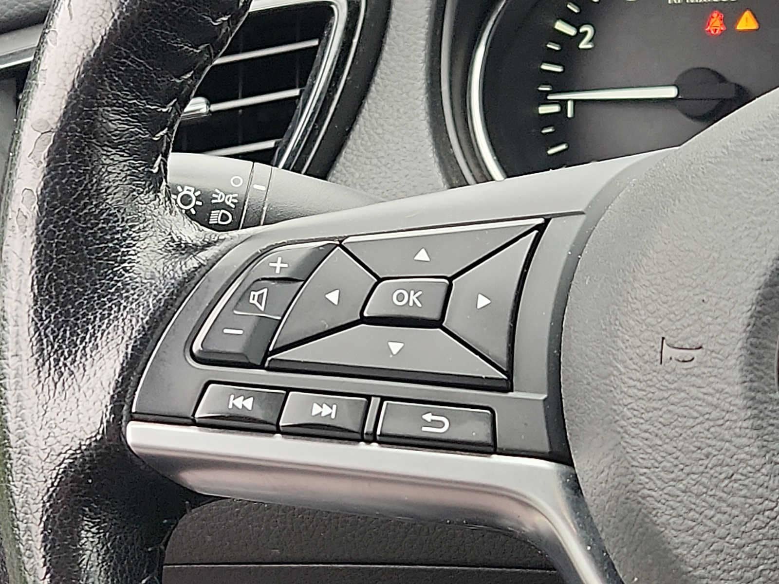 Used 2020 Nissan Rogue Sport SL AWD/4WD image 20