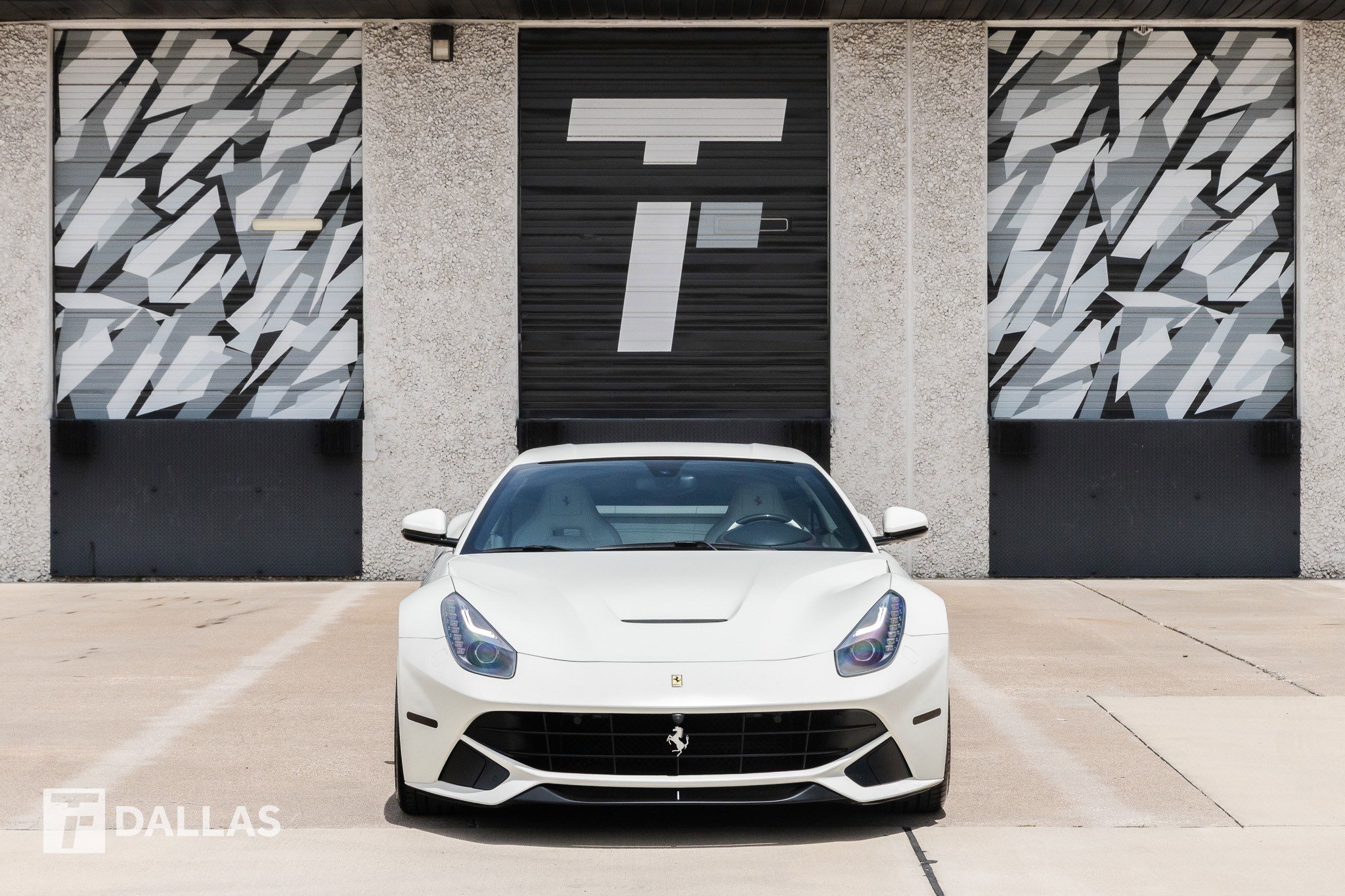 Used 2014 Ferrari F12 Berlinetta image 3