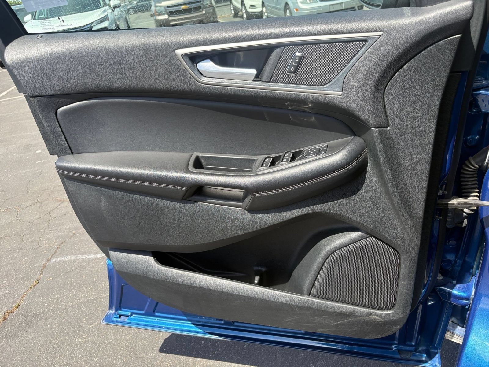 Used 2024 Ford Edge SEL AWD/4WD image 18