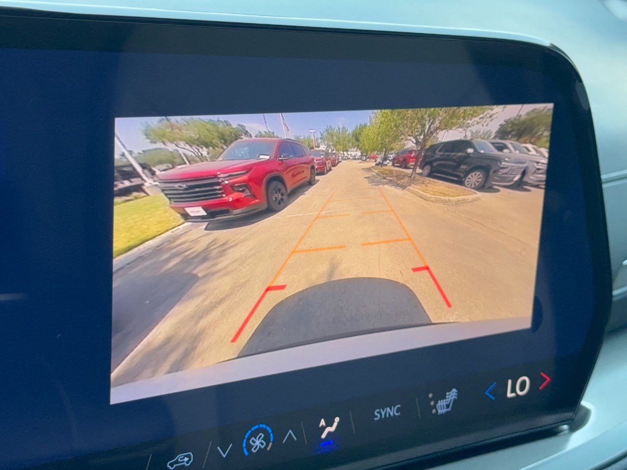 New 2027 Chevrolet Traverse LT FWD image 24