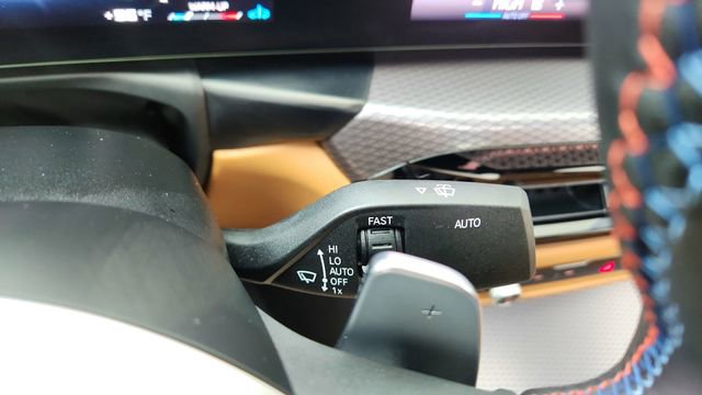 Used 2025 BMW M440i Coupe image 40