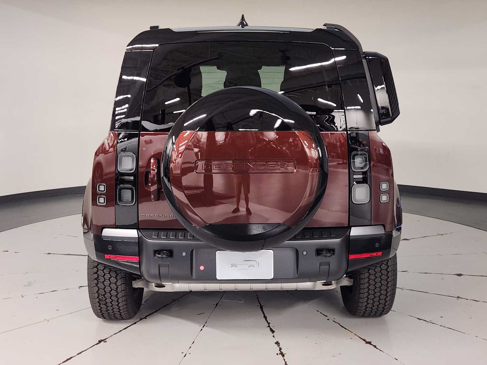 New 2026 Land Rover Defender 90 X-Dynamic SE AWD/4WD image 9