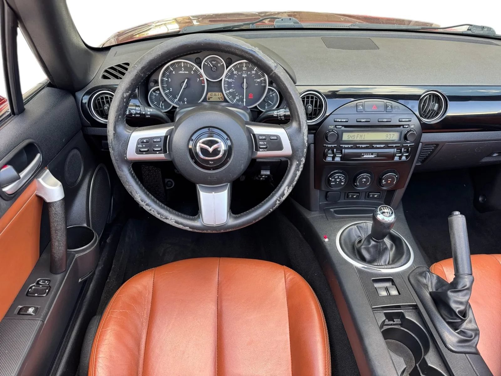 Used 2008 MAZDA MX-5 Miata Grand Touring w/ Premium Pkg RWD image 21
