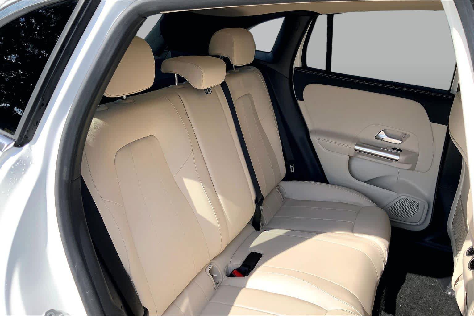 Used 2022 Mercedes-Benz GLA 250 4MATIC image 20