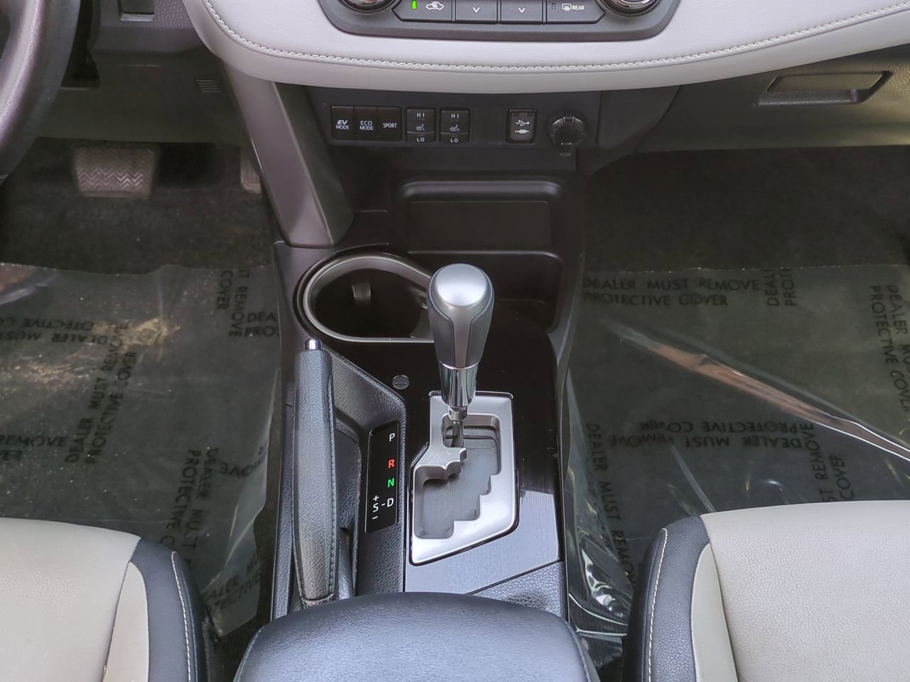 Used 2016 Toyota RAV4 Limited AWD/4WD image 19