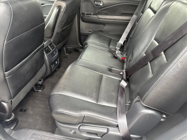 Used 2017 Honda Pilot Touring image 14