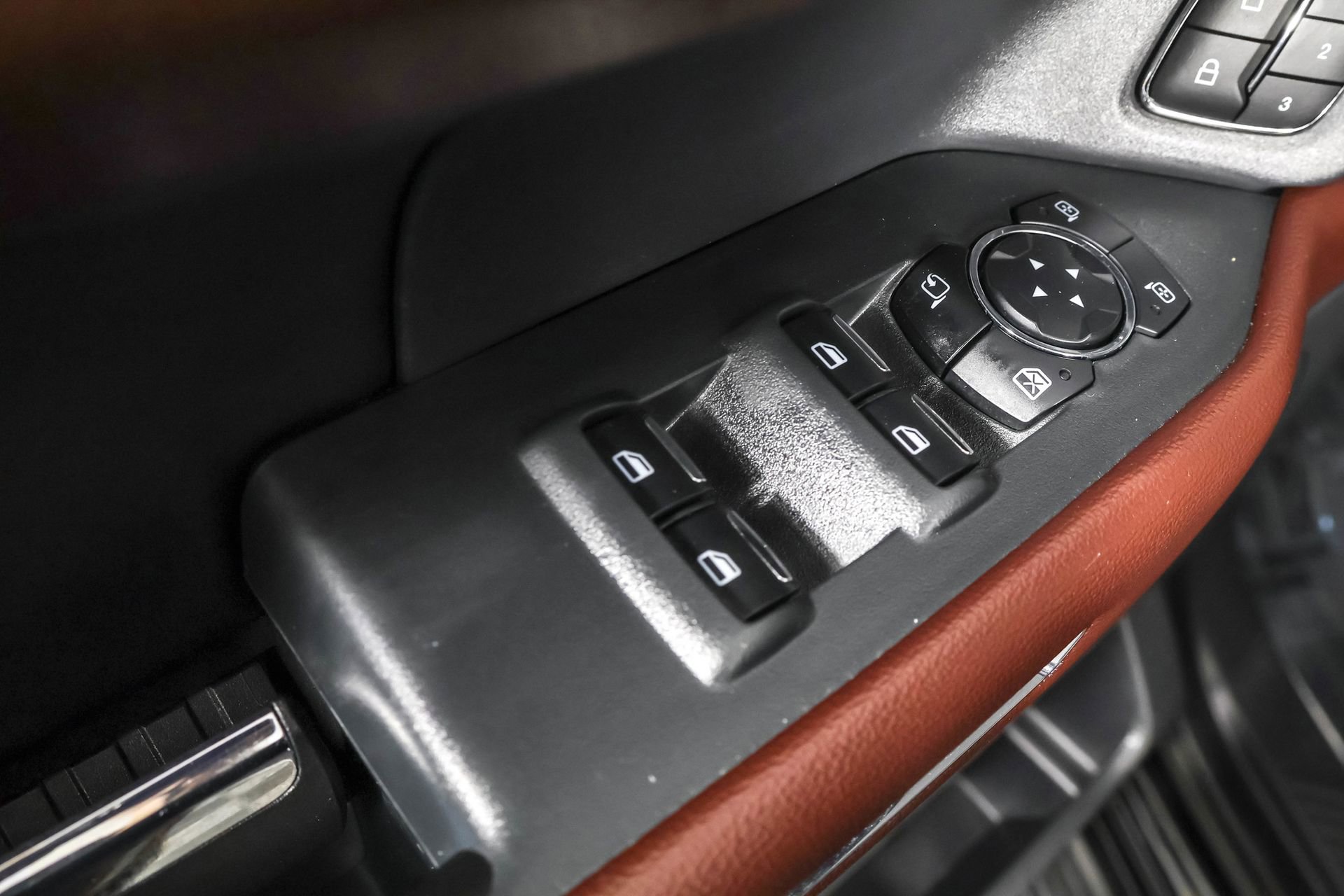 Used 2023 Ford Expedition Limited image 35