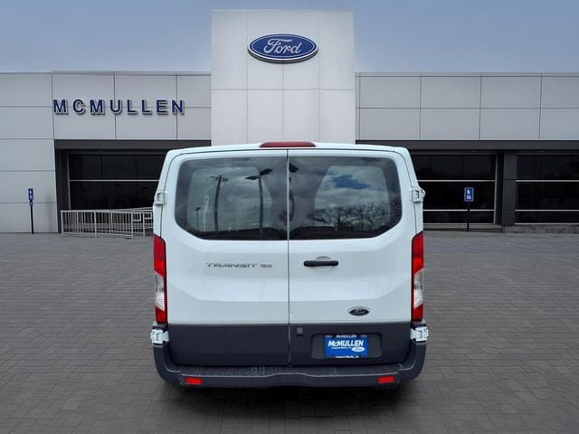 Certified 2017 Ford Transit 150 130 Low Roof RWD image 4