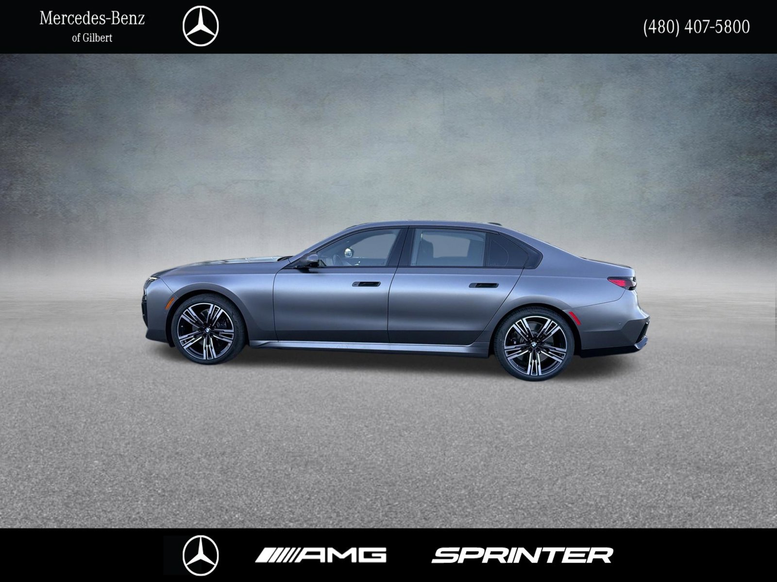 Used 2024 BMW 760i xDrive w/ Premium Package 2 AWD/4WD image 2