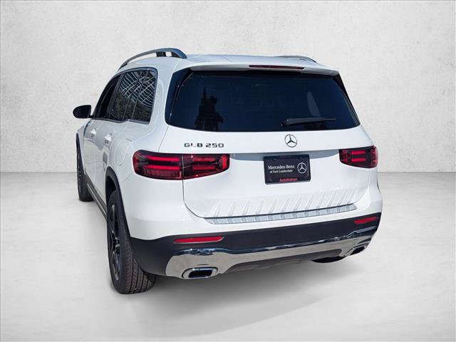 Used 2026 Mercedes-Benz GLB 250 image 8