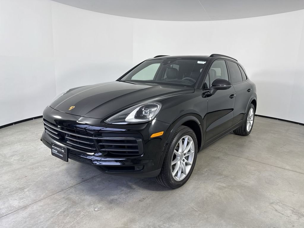 Certified 2023 Porsche Cayenne Platinum Edition image 1