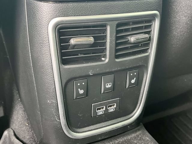 Used 2023 Chrysler 300 Touring L w/ Comfort Group RWD image 19