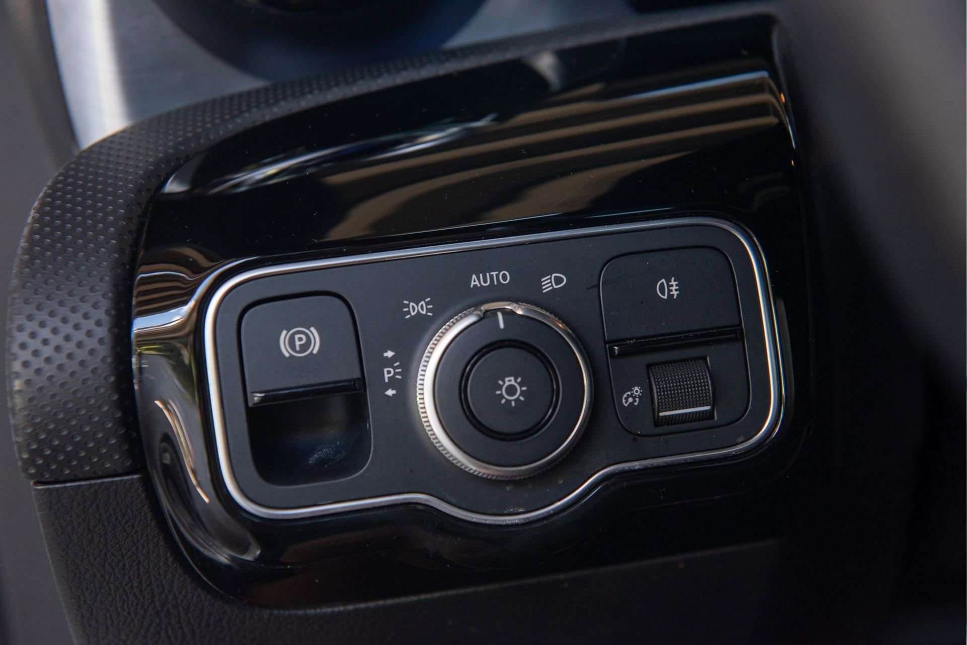 Used 2022 Mercedes-Benz CLA 250 image 24