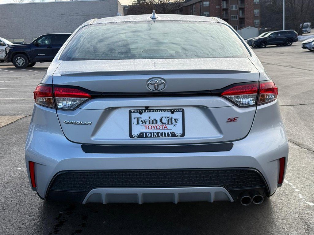 Certified 2022 Toyota Corolla SE w/ Carpet Mat Package (TMS) image 5