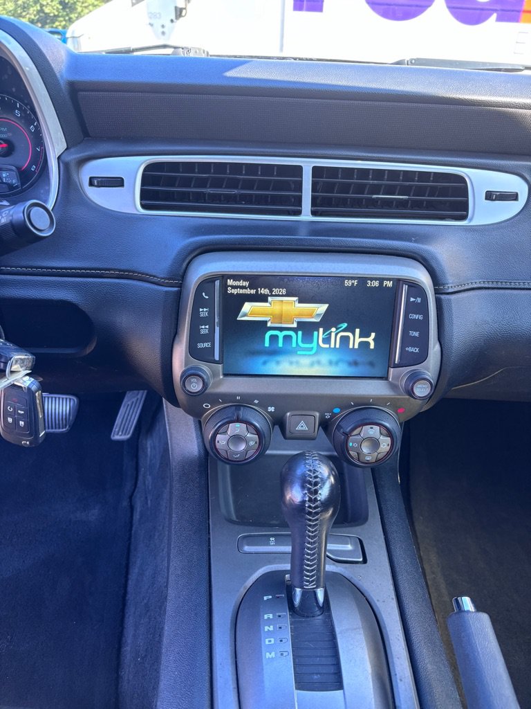 Used 2015 Chevrolet Camaro LT RWD image 17