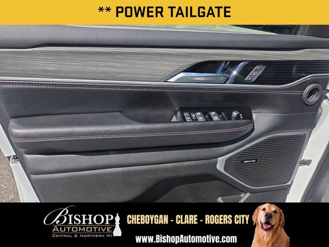 Used 2023 Jeep Wagoneer L Series II AWD/4WD image 16