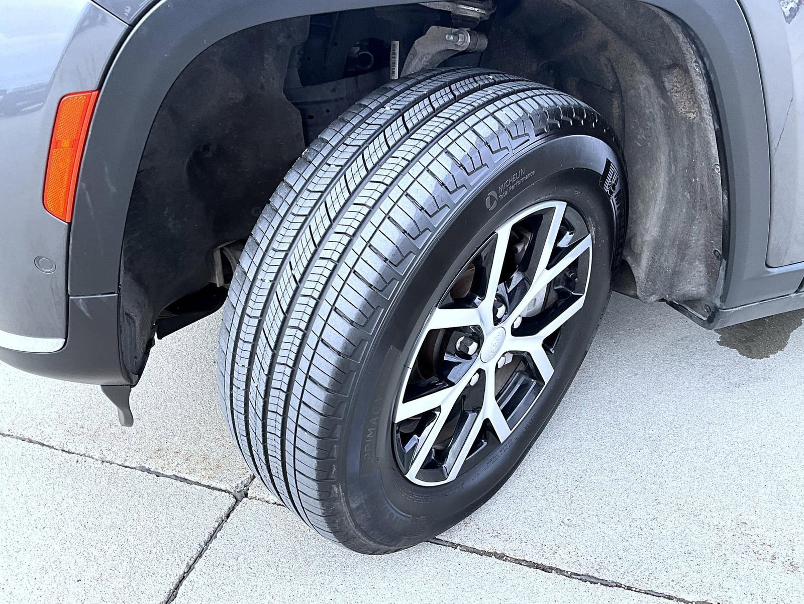 Used 2024 Jeep Grand Cherokee L Limited w/ Luxury Tech Group II image 30