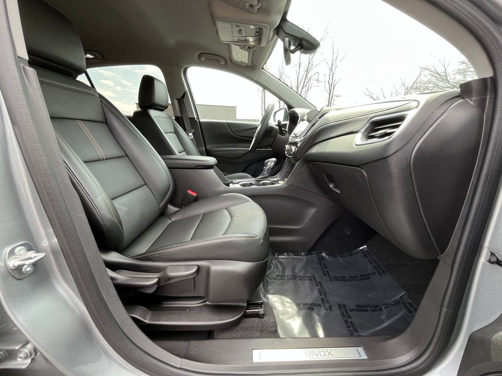 Certified 2024 Chevrolet Equinox Premier w/ LPO, Floor Liner Package FWD image 22