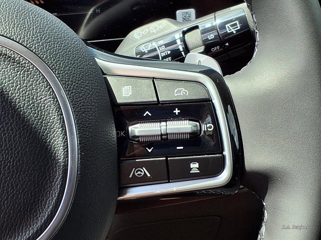 New 2026 Kia Carnival LXS image 43