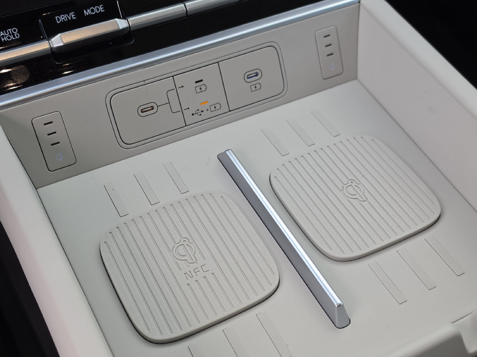 New 2026 Hyundai Santa Fe Calligraphy FWD image 30
