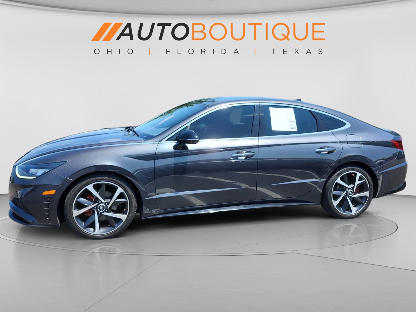 Used 2022 Hyundai Sonata SEL Plus w/ Preferred Accessory Package FWD image 2