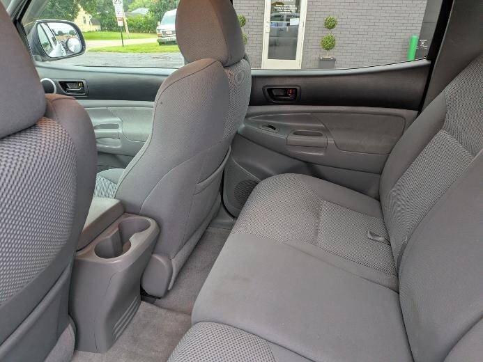 Used 2007 Toyota Tacoma PreRunner RWD image 16