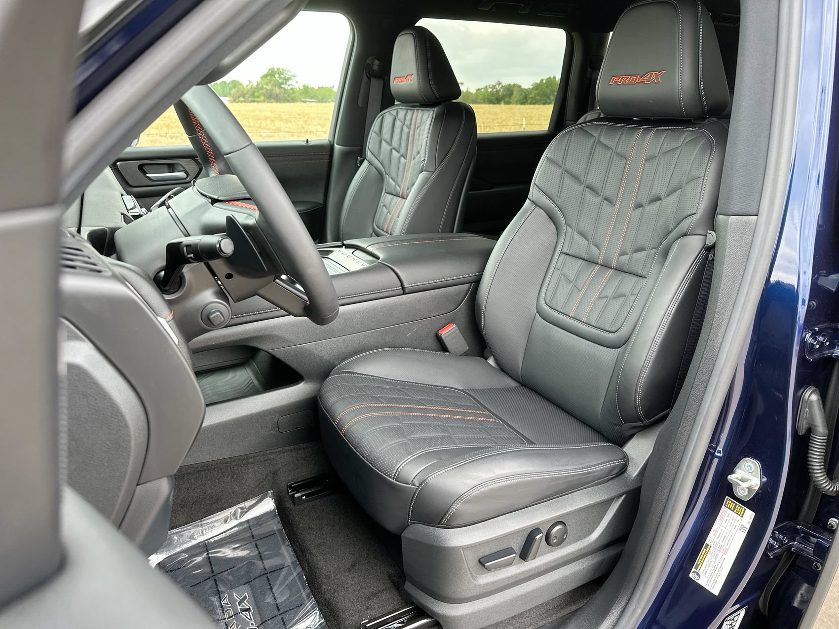 Used 2025 Nissan Armada PRO-4X AWD/4WD image 11