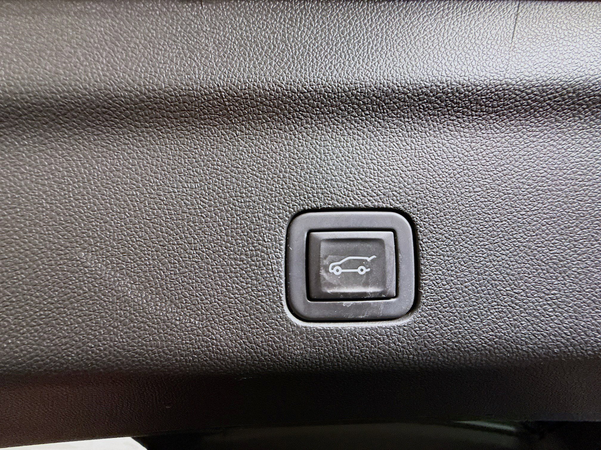 Used 2023 GMC Yukon Denali w/ Denali Reserve Package image 42