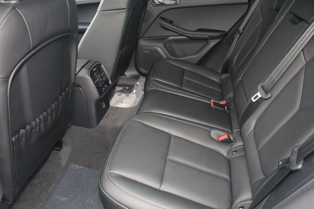 New 2026 Porsche Macan Turbo AWD/4WD image 24