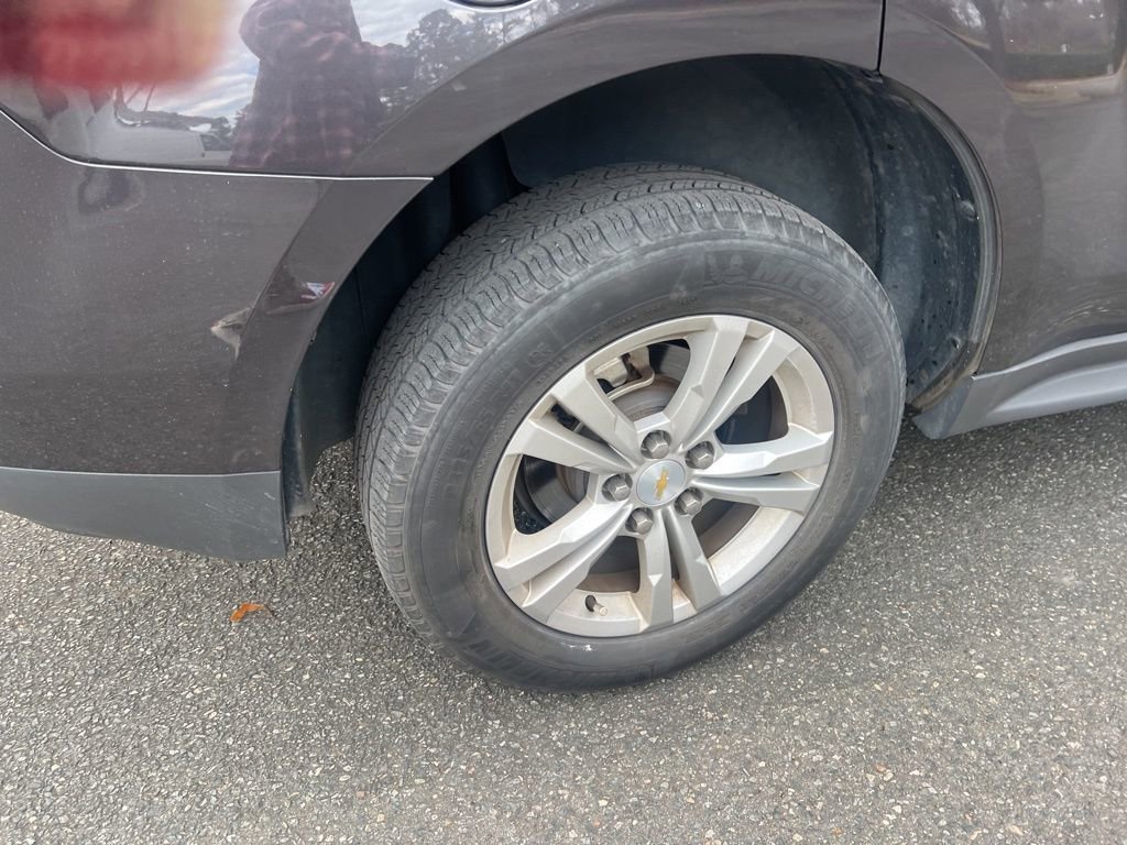 Used 2014 Chevrolet Equinox LT w/ Driver Convenience Package image 16