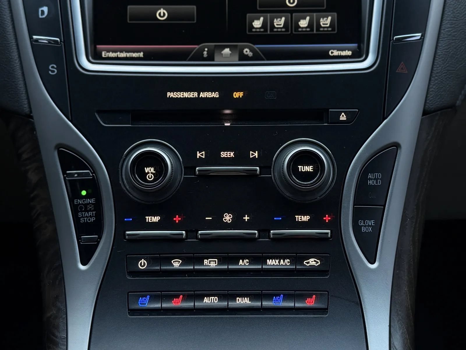 Used 2016 Lincoln MKX Reserve FWD image 32