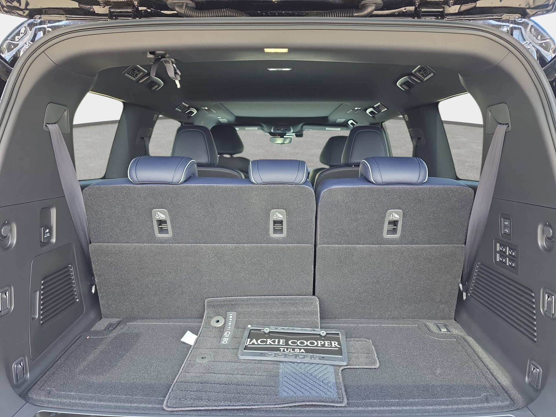 New 2026 INFINITI QX80 4WD w/ Sport Exterior Package image 12