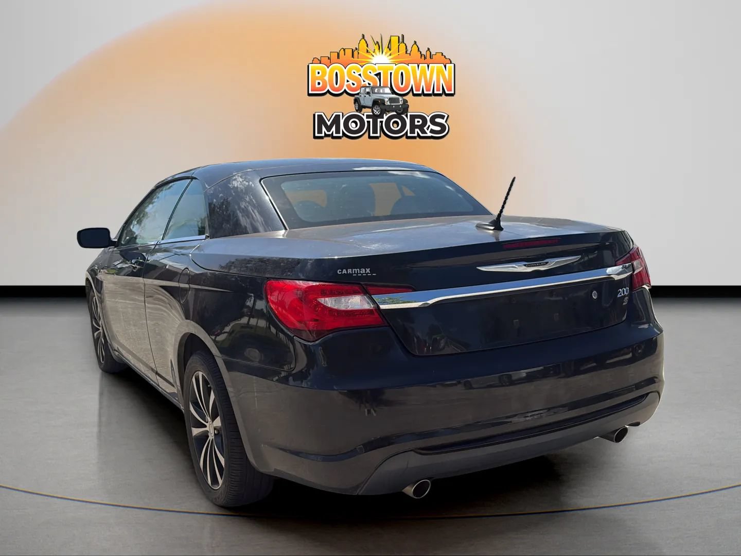 Used 2013 Chrysler 200 S FWD image 5