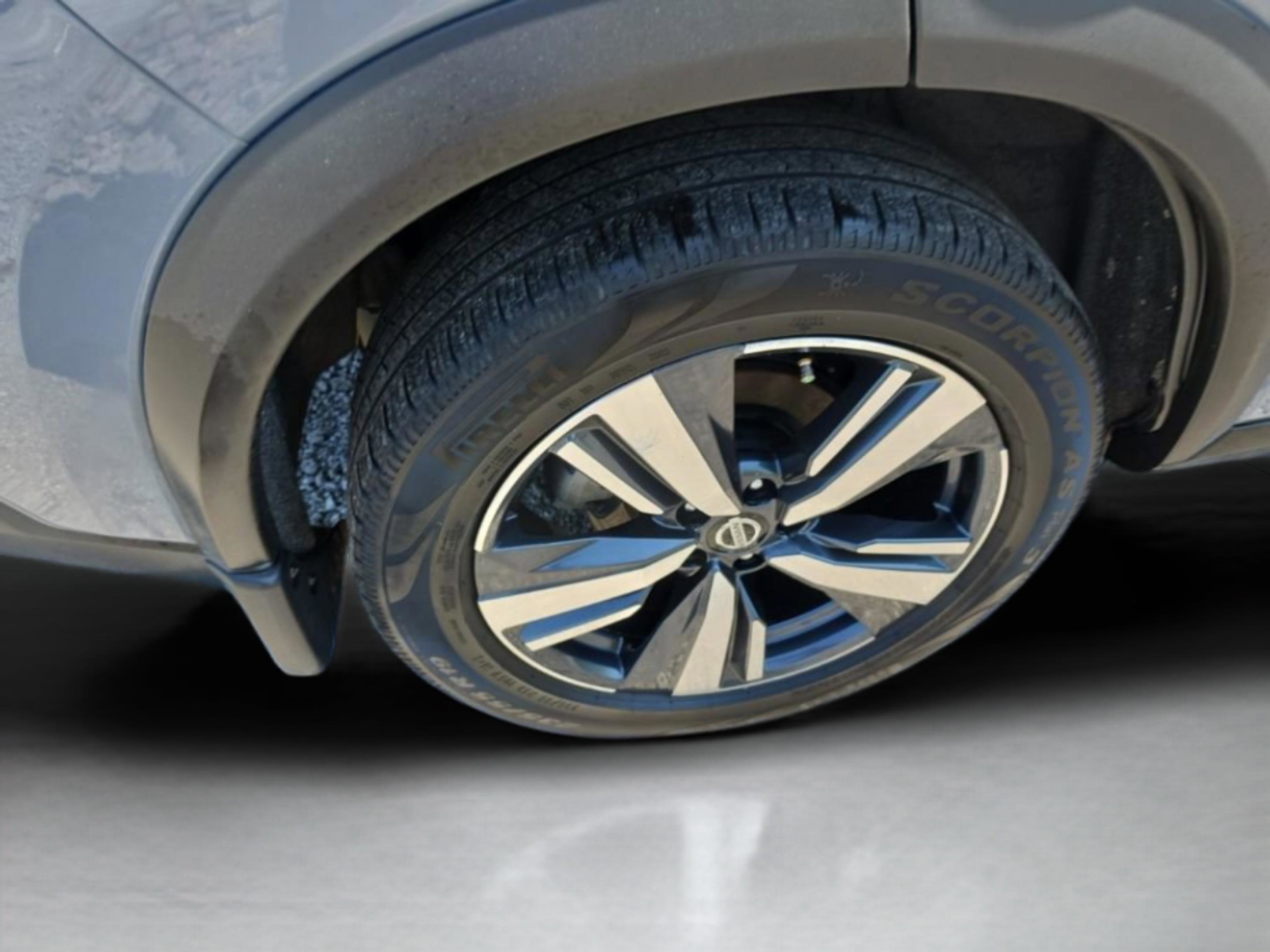 Used 2021 Nissan Rogue SL FWD image 14