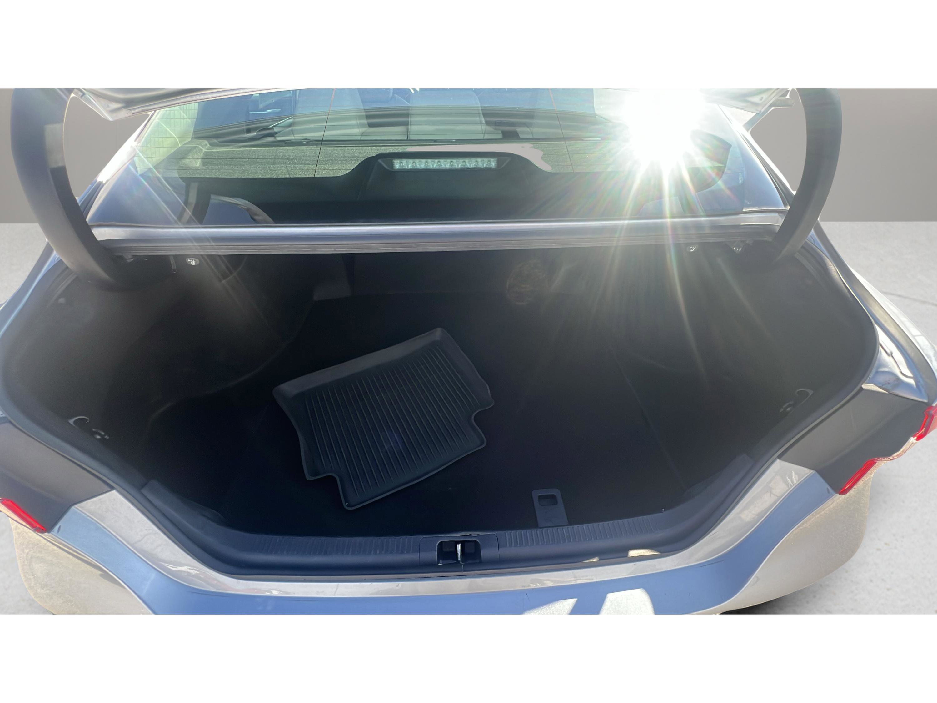 Used 2024 Toyota Camry SE image 16